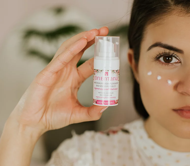 LET’S TAKE CARE OF SENSITIVE AND DELICATE SKIN AROUND OUR EYES!